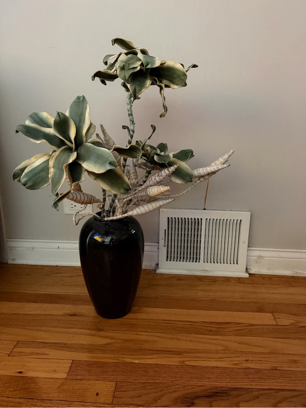 Decorative Black Ceramic Vase textured Foliage Arrangement naturally artificial